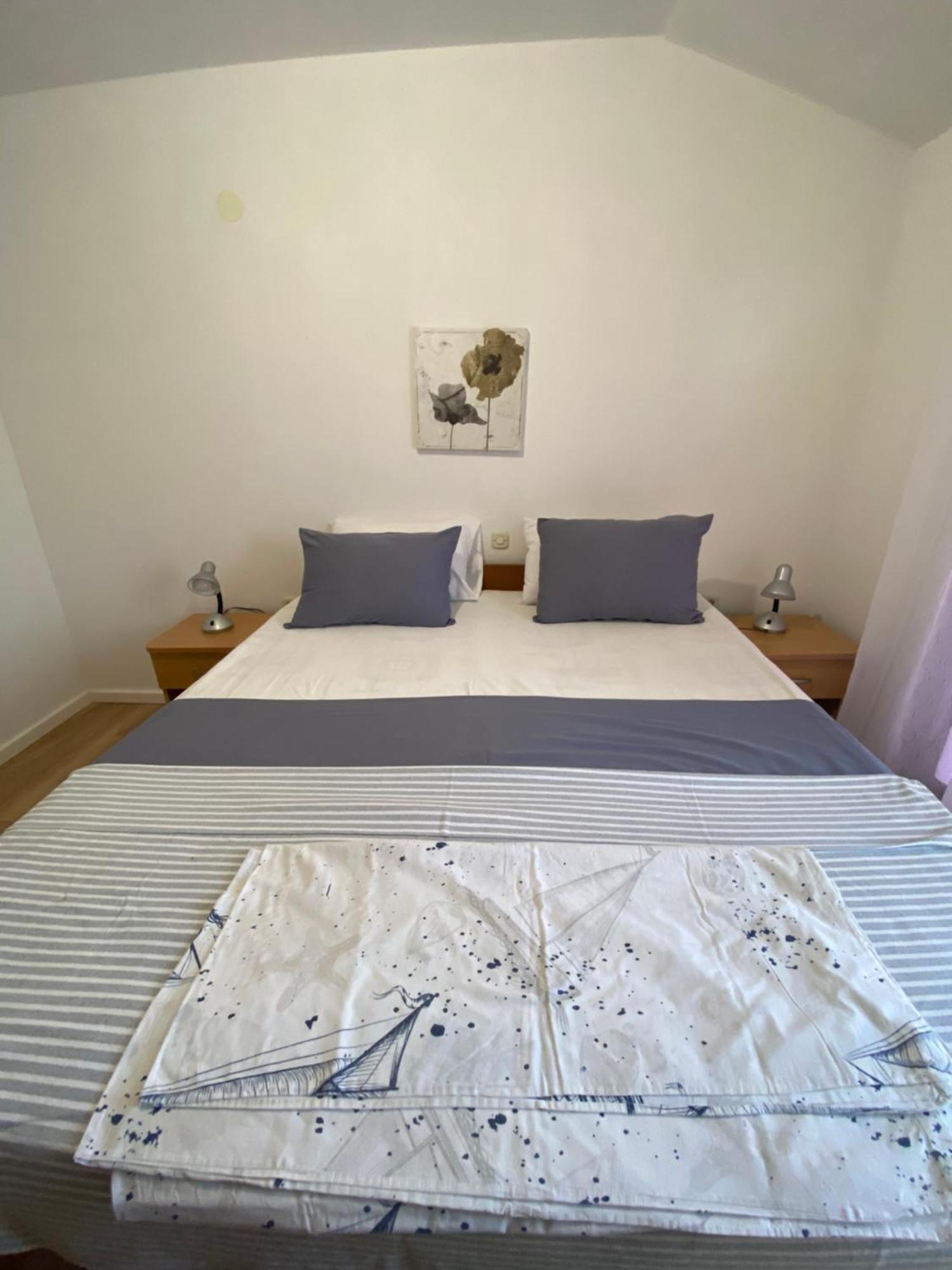 Apartman Dubravka 2 オレビック エクステリア 写真