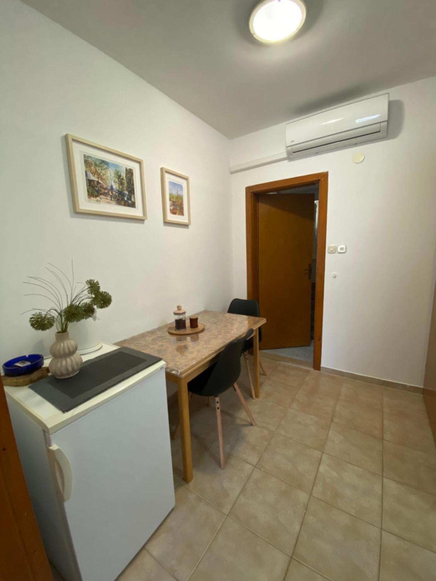 Apartman Dubravka 2 オレビック エクステリア 写真